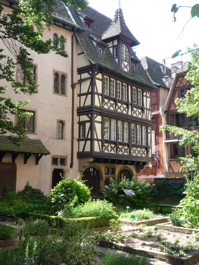 Strasbourg: is it France, or Germany?